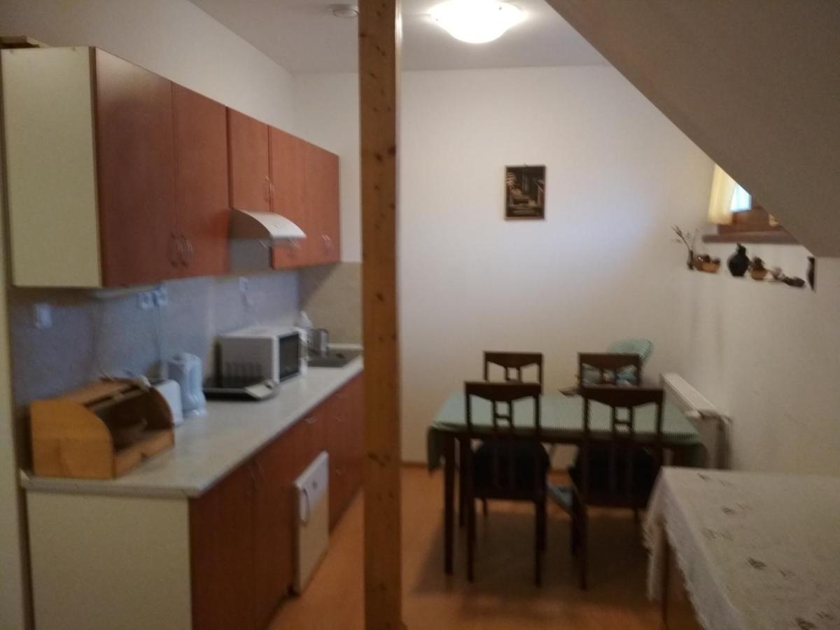 Ferienwohnung Julia Vendeghaz Tar Exterior foto
