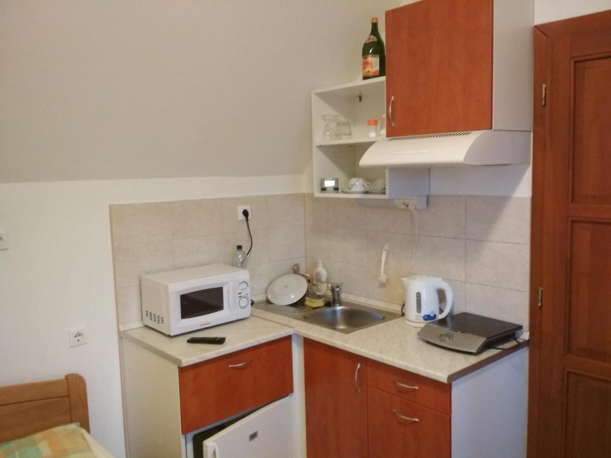 Ferienwohnung Julia Vendeghaz Tar Exterior foto